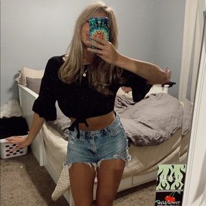 Impeccable Pig Cropped Black Blouse W/ Flare Sleve